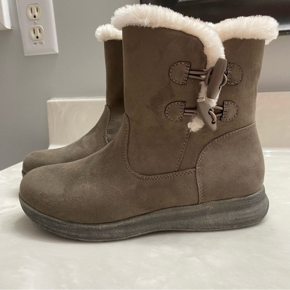 🆕 Lauren Blakwell Payton Fur Boot Women's 6.5 Gray - Picture 14 of 14
